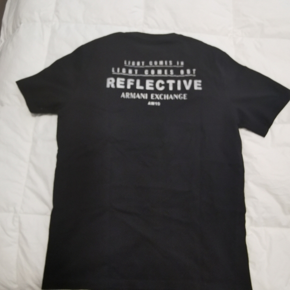 Light reflective Armani shirt - Picture 2 of 2